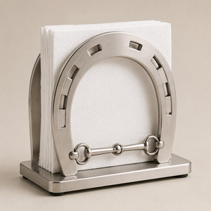Porte-serviettes en métal haut de gamme en forme de fer à cheval, conçu avec une élégante forme inspirée de l'équitation et des détails raffinés de mors de cheval - Product Image 1