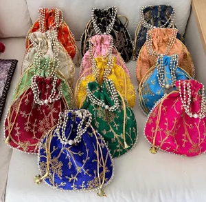 AL MALIK CRAFT - Bolsa de Algodón Hecha a Mano con Bordado, Diseño Floral Dorado, Borla de Perlas, Cordón Ajustable, Bolsa de Boda Personalizada - Product Image 2