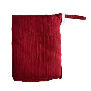 ถุงนอนผ้าไหม 100% สีแดง - Product Image 1