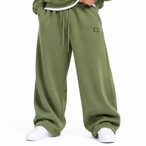Ensemble de survêtement OEM personnalisé avec cagoule oversize, vert olive, en molleton de coton épais, pantalon de survêtement large, style streetwear urbain et ample - Product Image 5