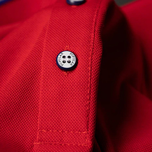 เสื้อโปโลสไตล์พังก์แฟชั่นฮิปฮอปกลางแจ้งน้ำหนักเบา ปรับแต่งโลโก้แบรนด์ได้ เป็นมิตรกับสิ่งแวดล้อม ผ้าฝ้าย 100% เสื้อโปโลชาย - Product Image 3