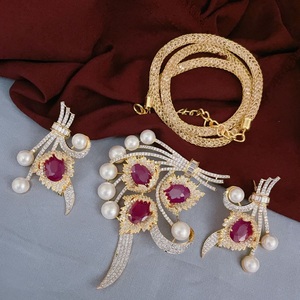 Conjunto de Collar y Pendientes de Latón con Baño de Oro y Circonitas de Calidad Premium, Glamuroso, para Bodas, para Mujeres, Estilo Hindú - Product Image 2