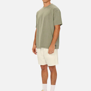 Camiseta Oversize de Lujo para Hombre, Estilo Vintage Desgastado, 100% Algodón Premium, Fabricada a Medida por Marca de Ropa de Lujo - Product Image 5