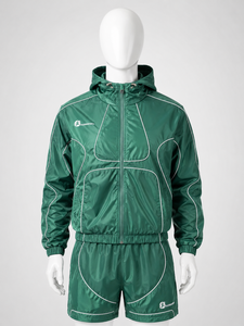 Ensemble 2 pièces sur mesure en satin 100 % polyester : veste coupe-vent et short respirant, style streetwear à capuche pour homme, automne, avec logo personnalisé - Product Image 5