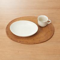 Set de table classique en rotin tressé motif toile d'araignée, dessous de verre en paille de qualité supérieure, assiettes de présentation pour décoration de mariage à la plage