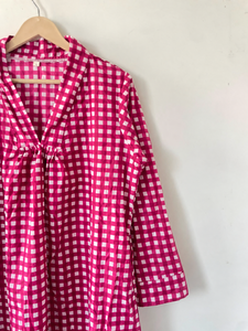 Robe midi à carreaux rose, manches trois quarts, coupe ample, col rabattu, en coton tissé, pour tous les jours - Product Image 4