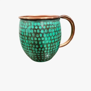 Taza Moscow Mule de Acero Inoxidable Verde Pátina al por Mayor, Vaso Artesanal para Cócteles con Asa a Juego, Estilo Antiguo para Bar - Product Image 3