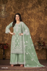 Dhwaja Export - Ensemble Plazzo Semi-Couture en Tissu Brodé - Product Image 4