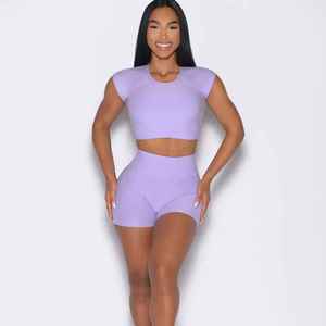 Conjunto Deportivo de 2 Piezas para Mujer, Color Lavanda, Cuello Redondo, Top Corto sin Mangas, Pantalones Cortos de Cintura Alta, Color Sólido, Tejido Transpirable, Ropa de Verano - Product Image 1