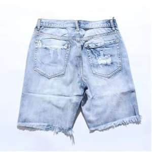 Shorts de mezclilla de invierno para hombre, corte bootcut, cintura media, elásticos, rasgados, ajustados, a la moda, negros, de tela tejida - Product Image 3