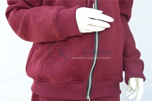 Ensemble de survêtement décontracté pour femme, couleur bordeaux, coupe régulière, toucher doux, 100 % coton molletonné respirant, logo personnalisé, commande en gros - Product Image 3