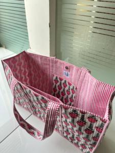 Bolsa de Mano de Algodón con Estampado Floral Rosa, Cierre de Cremallera, Bolsillos Interiores Ligeros, Estilo Bohemio Vintage para Mujer, para Viajes de Invierno y Compras - Product Image 4