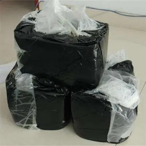 Scellant de joint de route formulé pour l'entretien à long terme de fente d'asphalte - Product Image 3