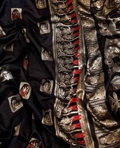 Sari en soie de créateur fabriqué en Inde avec pallu contrastant, idéal pour les festivals traditionnels, les mariages et les soirées, disponible à la vente - Product Image 3