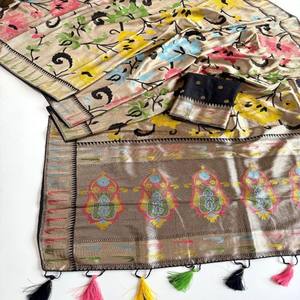 Sari VASTRA COTTAGE en viscose de tissu Jamdani pur avec bordure Paithani Minakari à tissage Zari complet, richement orné de franges Pallu et de blouse - Product Image 3