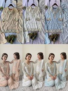 Salwar Kameez 3 Pièces Style Col V en Fourrure, Nouveau Design Moderne et Élégant, Couleurs Précieuses, pour Fêtes Été Hiver - Product Image 5