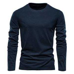 เสื้อยืดคอกลมแขนยาวสีขาวล้วนสำหรับผู้ชาย ทรงเข้ารูป สไตล์ลำลอง ผ้าเจอร์ซีย์คอตตอน 100% แบบถัก - Product Image 2
