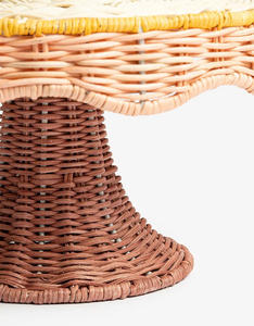 Soporte para Pastel Tejido en Tono Mostaza y Marrón Tostado, Pedestal Rústico Trenzado a Mano para Mesas de Estilo Rústico - Product Image 4