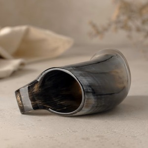 Jarra de Cerveza Estilo Medieval, Hecha a Mano con Cuerno de Buey Auténtico - Product Image 4