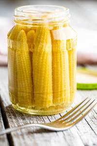 Maíz joven enlatado de alta calidad a precio barato entero en salmuera/maíz bebé enlatado de proveedor de Vietnam - Product Image 5