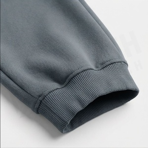 Ensemble de survêtement gris à capuche pour homme, couleur unie, décontracté, avec sweat-shirt et pantalon à cordon de serrage, coupe classique - Product Image 6