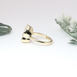 Bague de fiançailles TULSIYA JEWELS en or jaune avec diamant de laboratoire taille ovale, sertissage unique ondulé, solitaire à bord liquide, alliance fine - Product Image 3