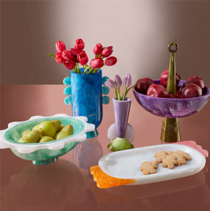 Macetas y Jarrones de Resina Modernos en Blanco y Negro de Primera Calidad, Personalizados para Bodas, Ecológicos, Impermeables y Hechos a Mano - Product Image 3