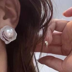 Pendientes de Botón de Plata de Ley S925 con Circonita, Perla Natural, Brillo Frío, Delicados, Suaves al Tacto, Súper Brillantes, Venta al por Mayor del Fabricante - Product Image 3