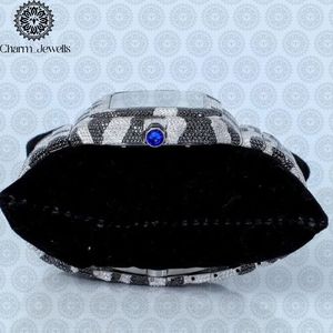 Montre pour homme Charm_Jewells en acier inoxydable avec accents de diamants, mouvement mécanique analogique, résistance à l'eau 10 bars, luxe et mode - Product Image 4