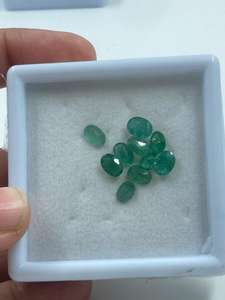 Esmeralda Zambiana Verde Natural de la Mejor Calidad, Corte Ovalado, 4.15 Quilates, 4x6MM, Colgante al por Mayor - Product Image 4