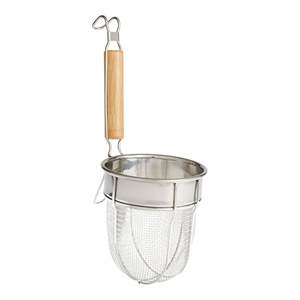 Colador de fideos de acero inoxidable de primera calidad con diseño de malla fina para escurrir pasta, ramen y fideos calientes de forma segura - Product Image 1
