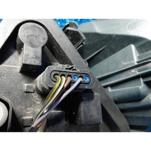 ไฟท้ายซ้ายมือสอง รุ่น 3 ซีรีส์ 737278301 - Product Image 5