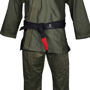 Kimono de karaté blanc sur mesure pour l'entraînement aux arts martiaux avec tissu durable, coutures renforcées et service d'usine professionnel 2026 - Product Image 4