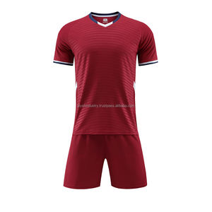 ชุดเสื้อฟุตบอลแบบขายส่งสั่งทำได้สำหรับทุกเพศ ผลิตจากโพลีเอสเตอร์ 100% ดีไซน์พิมพ์ลายโลโก้ สไตล์ท็อป สำหรับผู้ใหญ่ ออกแบบลายแบบซับลิเมชั่น น้ำหนักเบา - Product Image 1