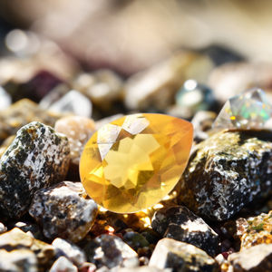 เกรด AAA ที่สร้างจากแล็ปหินซิทรินทรงลูกแพร์ตัดได้อย่างดีเยี่ยมสำหรับสร้อยคอทำอัญมณีสีเหลืองด้านหลังให้ความร้อน - Product Image 5