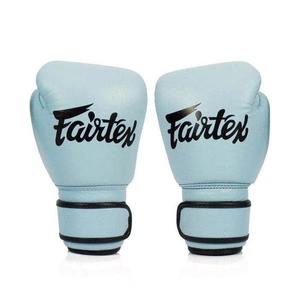 นวมชกมวยหนังแท้สีเขียว Fairtex - แบบเต็มนิ้ว ปรับได้ด้วยแถบตีนตุ๊กแก ระบายอากาศได้ดี ซับเหงื่อ สำหรับผู้ใหญ่ ฝึกศิลปะการต่อสู้ - Product Image 5