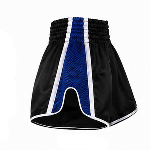 Shorts de boxe Muay Thai pour hommes, rouge et bleu, taille haute, fermeture élastique, satin respirant, logo avant, sportif, 100% polyester, color block - Product Image 2
