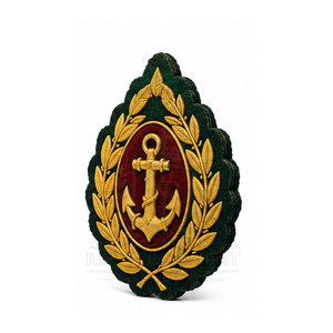 Badges de poitrine personnalisés avec des motifs classiques, tissu doux et finition de qualité pour vestes, vêtements, sacs et accessoires - Product Image 3