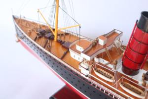 Modèle de bateau de croisière RMS CAMPANIA de haute qualité - Artisanat en bois du Vietnam pour la décoration intérieure Vietnam - Product Image 3