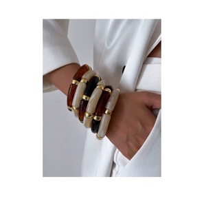 Conjunto de Brazaletes Geométricos de Resina, Chapados en Oro, Estilo Vintage para Mujer, Pulseras Multicolores de Acrílico y Lucite, Accesorio de Moda - Product Image 3