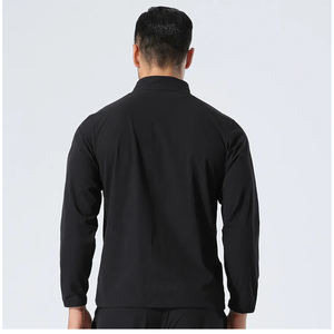 ชุดกีฬากันลมสำหรับออกกำลังกายกลางแจ้งแบบสปอร์ตเคลือบผิวพิเศษสั่งทำได้ตามต้องการ MOQ ต่ำ กระชับพอดีตัว น้ำหนักเบา เหมาะสำหรับการวิ่งและออกกำลังกาย - Product Image 2