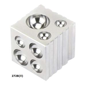 Bloque de troquelado de alta calidad con acabado de espejo, incluye 6 formas triangulares, cuadradas y semicirculares, utilizado como herramienta para la fabricación de joyas. - Product Image 2