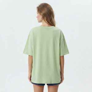 Camiseta de Mujer con Cuello en V, Color Verde Claro, Corte Holgado, 100% Algodón, Estilo Casual, con Logotipo, para Primavera/Verano - Product Image 2