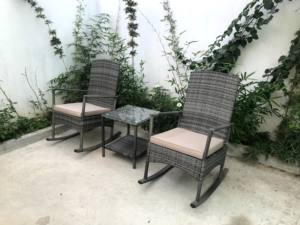 RK00064 - Juego de Sillas Mecedoras de Ratán y Acero Modernas de Alta Calidad, Muebles de Exterior con Vidrio Templado para Sala de Estar y Dormitorio - Product Image 5