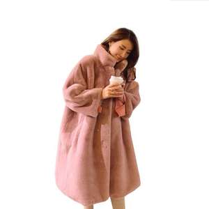 Poncho Trench Décontracté pour Femme Nesta Sports, Chaud et Épais, en Fausse Fourrure de Lapin Rex, avec Col à Capuche, Rose et Noir, Hiver, en Peau de Mouton - Product Image 1