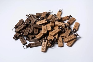 Wide Style Wooden <b>Key</b> Chains Chunky Design Wooden <b>Key</b> Chains Bold Finish Wooden <b>Key</b> Chains <b>Custom</b> Factory Wholesale Item Use - Product Image 4