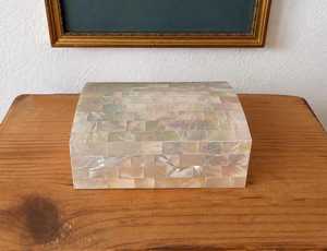 Boîte de rangement pour bijoux en incrustation de nacre exclusive, organisateur décoratif artisanal pour bijoux, accessoires, trésors et cadeaux haut de gamme - Product Image 6