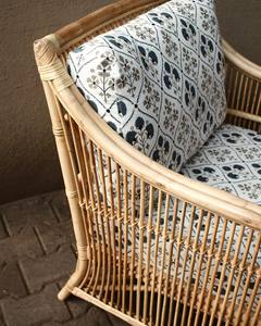 Une chaise luxueuse en rotin, un fauteuil de salon robuste pour le salon. Chaises de jardin - Product Image 5