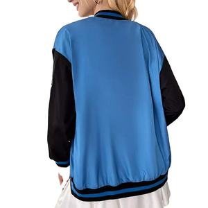 Fabricante que Ofrece Servicio de Diseño Personalizado para Chaquetas Varsity de Alta Calidad con Exterior de Algodón Transpirable e Impermeable para Mujer - Product Image 3