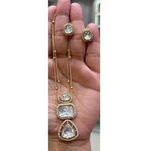 Magnifique ensemble de collier et boucles d'oreilles en moissanite plaqué or de qualité supérieure, tendance, pour mariage, collection femme et fille - Product Image 1